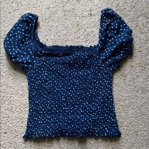 American Eagle Off the shoulders cropped shirt